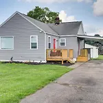 Natrona Heights Vacation Rental With Furnished Deck!